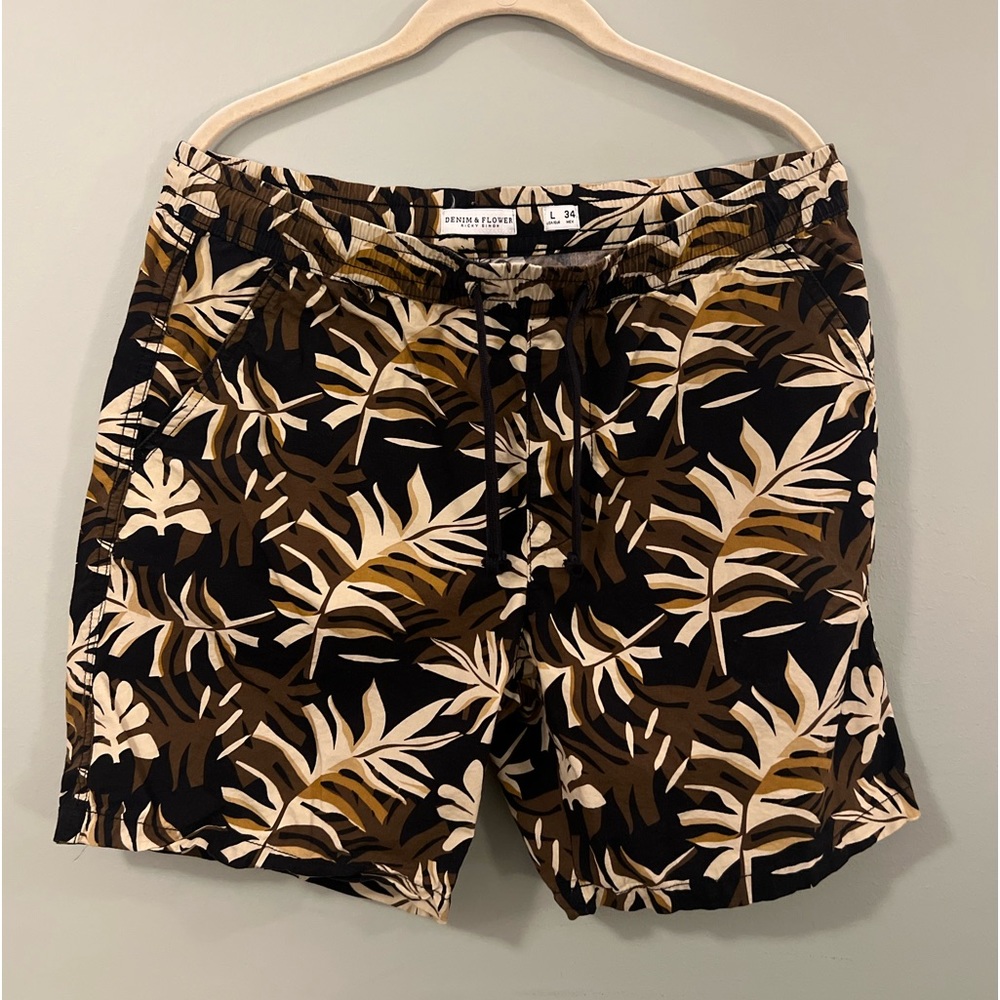 Denim & Flower Floral Print Khaki Shorts / bathing shorts